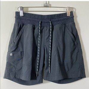 Columbia Pull On Drawstring Shorts With pockets XS